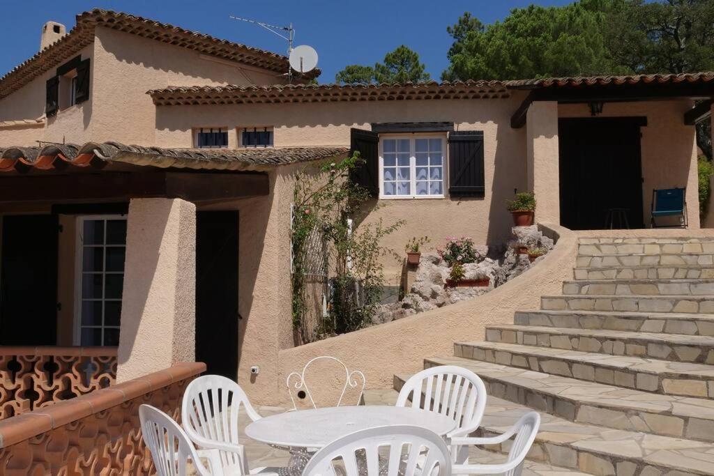 Propriete Pour Vous Seul, Vos Amis Et Famille Villa Le Muy Exterior foto